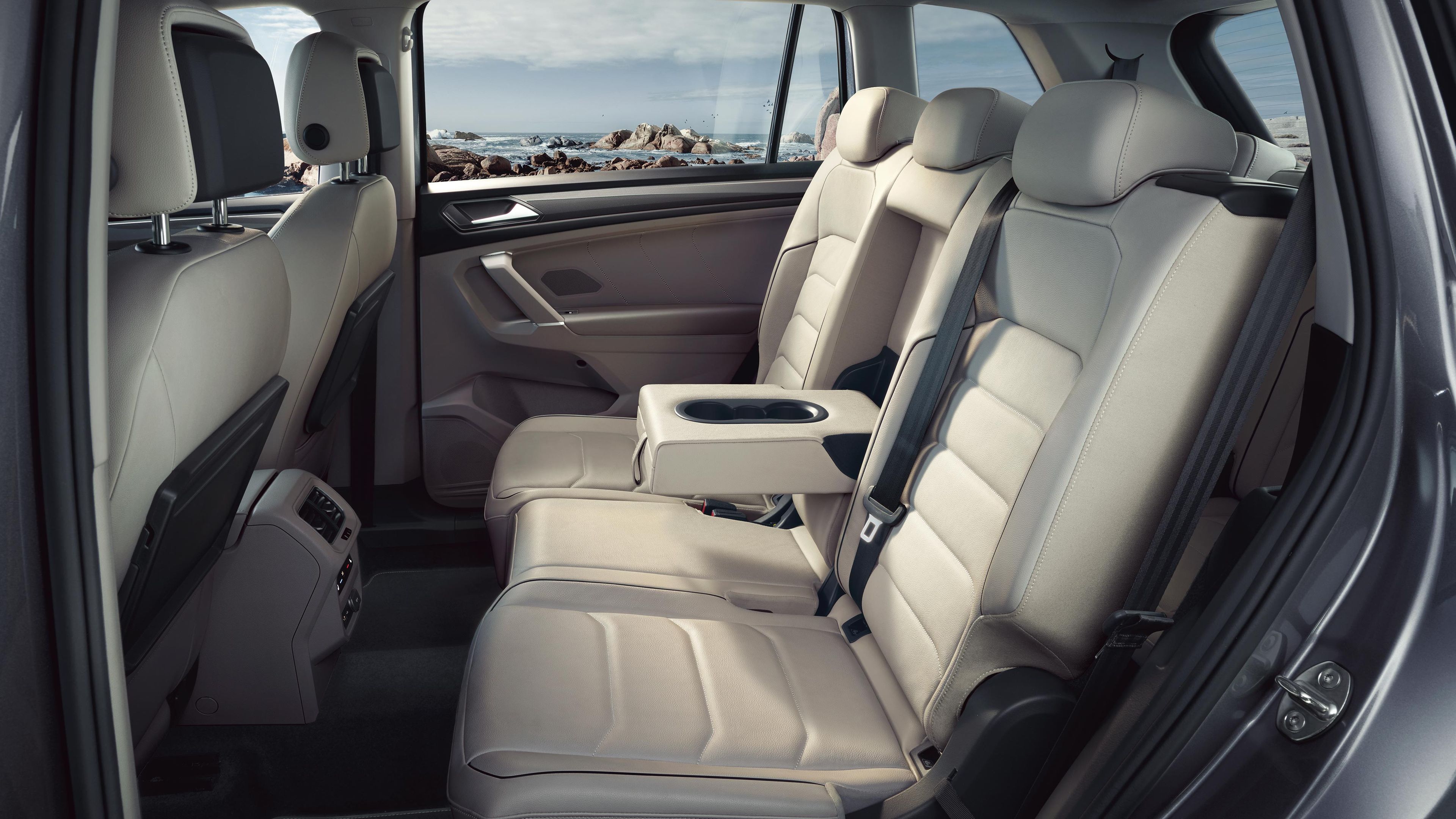 vw volkswagen tiguan allspace notranjost
