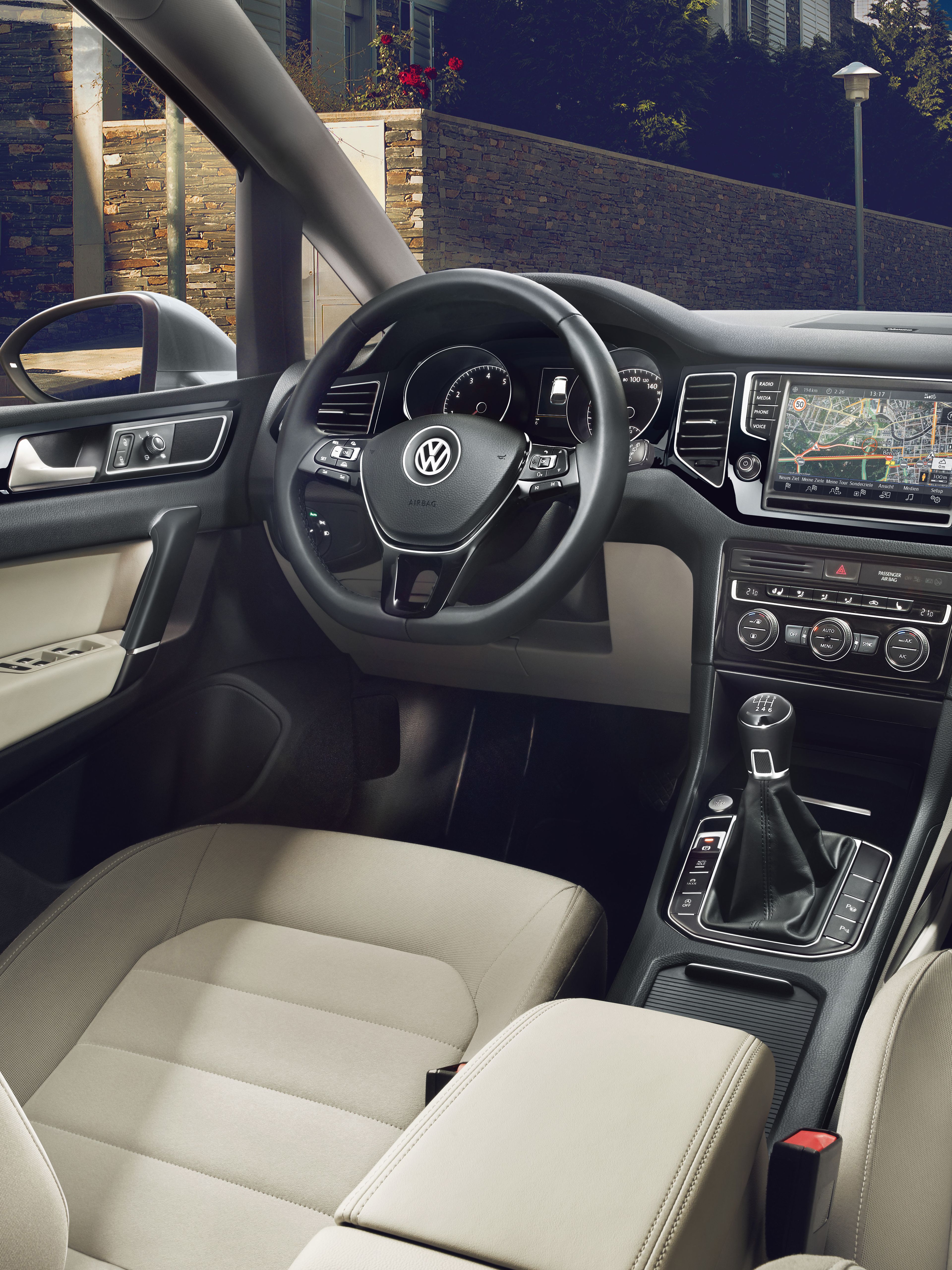 VW Golf Sportsvan notranjost