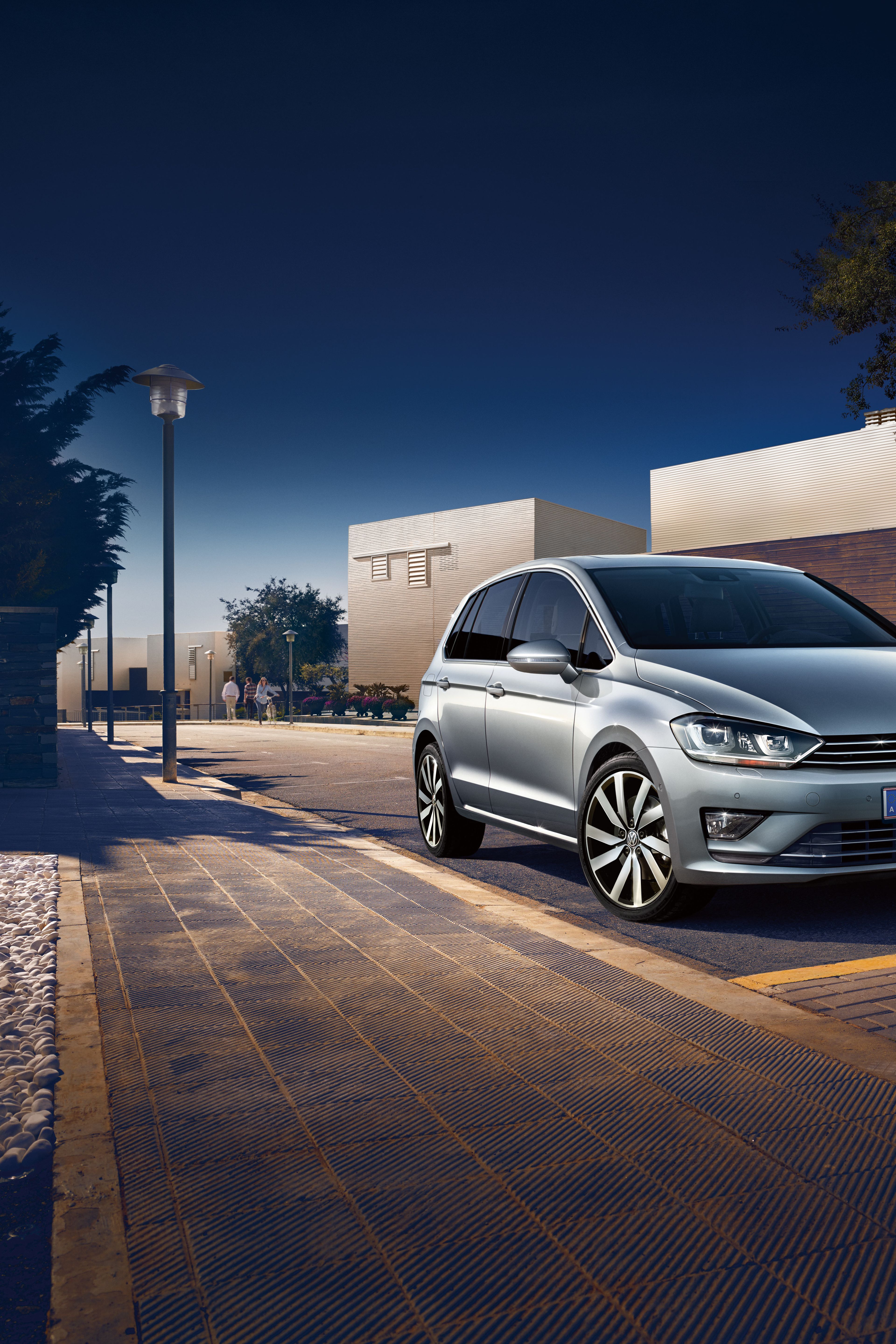 VW Golf Sportsvan prikaz od spredaj