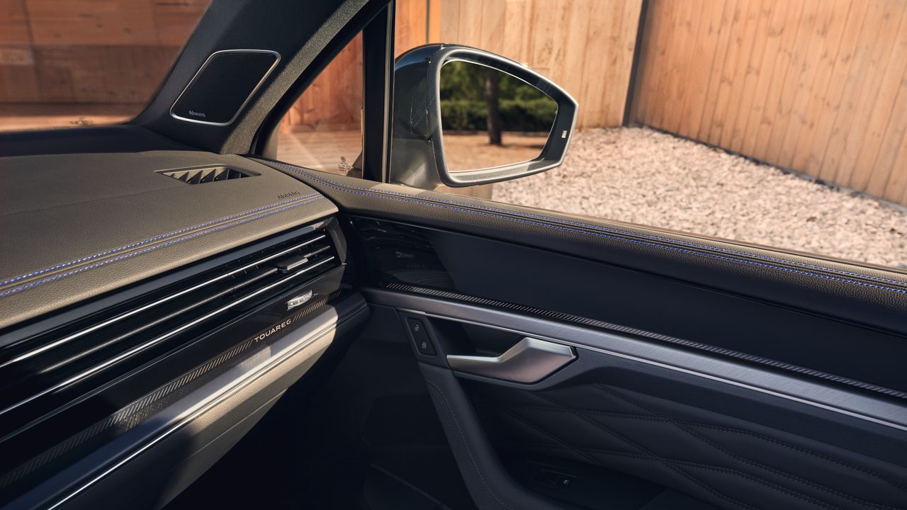VW Touareg R eHybrid notranjost