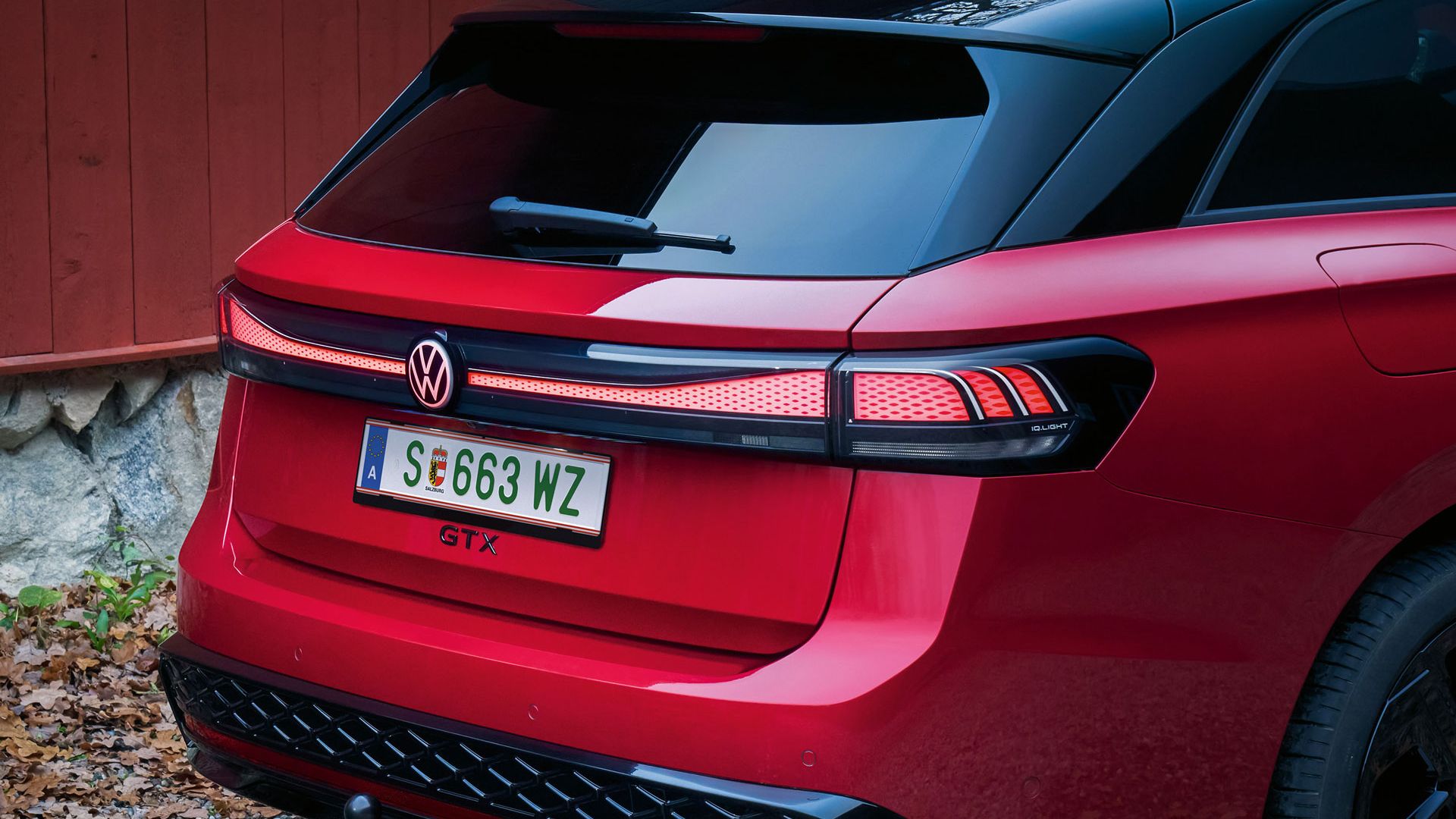 Pogled na vlečno kljuko modela VW ID.7.