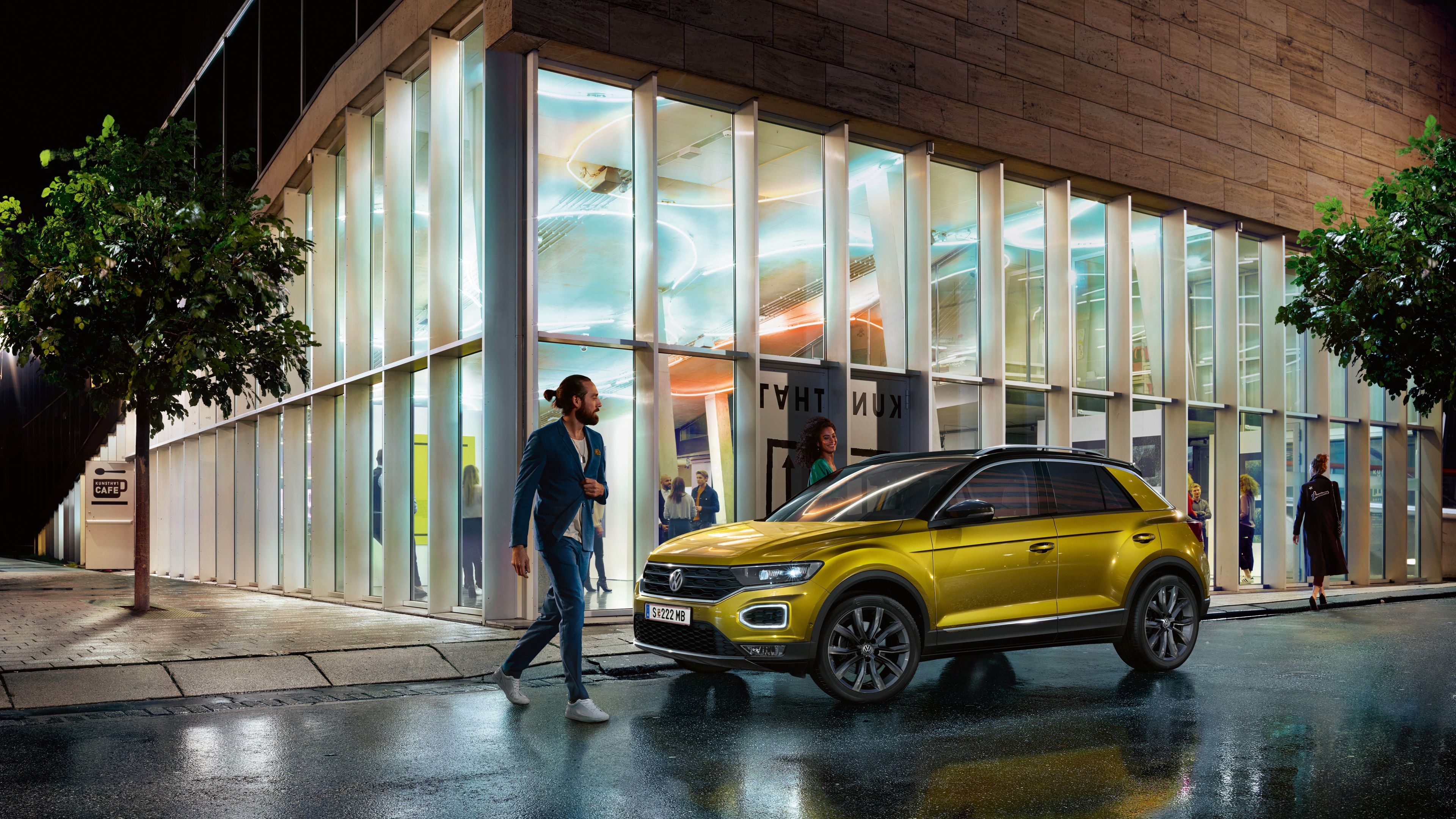vw volkswagen t-roc kurkuma mesto