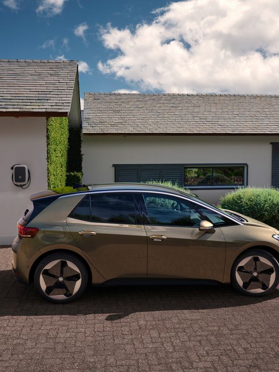 VW ID.3 v temni olivinsko zeleni kovinski barvi
