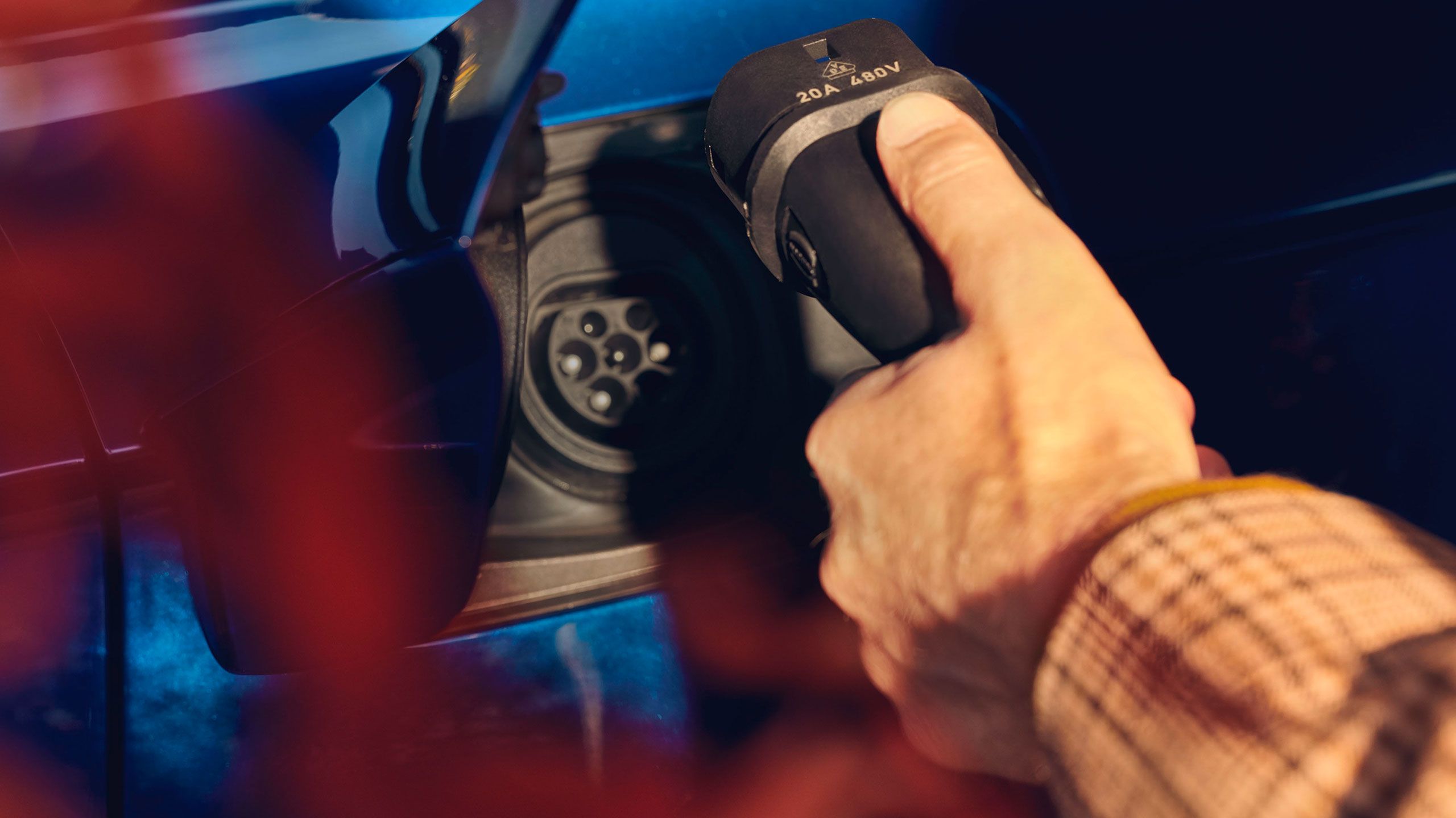 Polnjenje VW Touarega R eHybrid