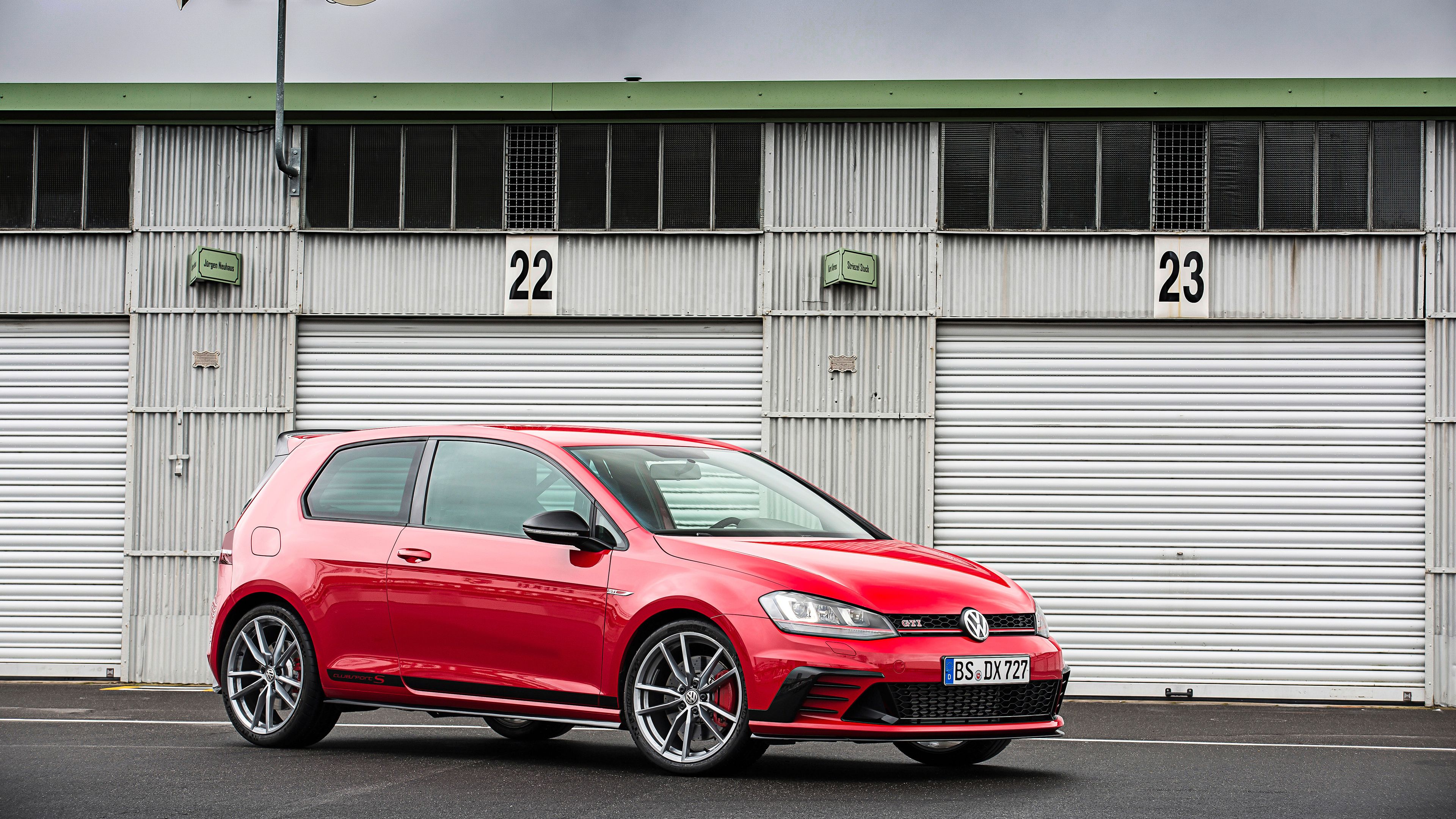 VW Golf GTI Clubsport S rdeč