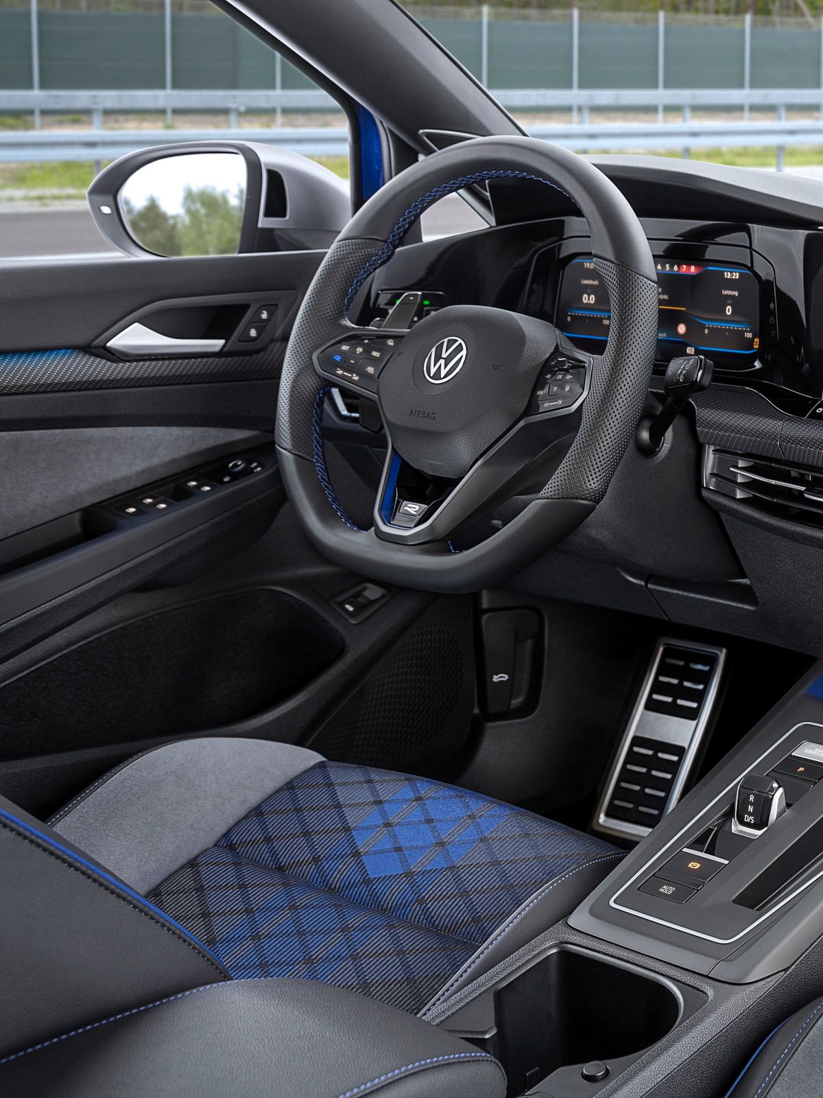 Volkswagen Golf Variant R