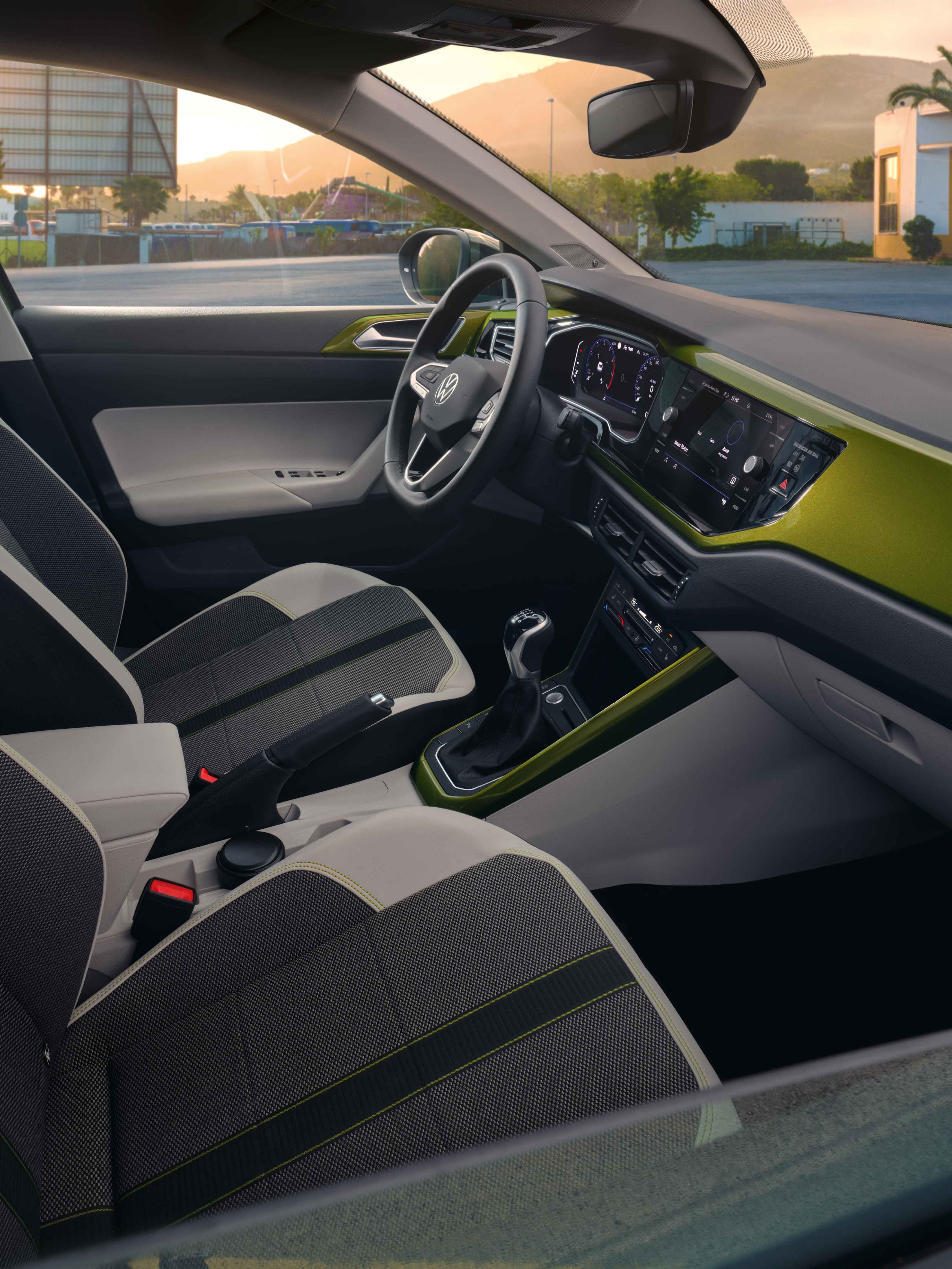 Notranjost izvedbe VW Taigo Style: prikazana je vozniška kabina z opcijskim stilskim paketom Visual Green