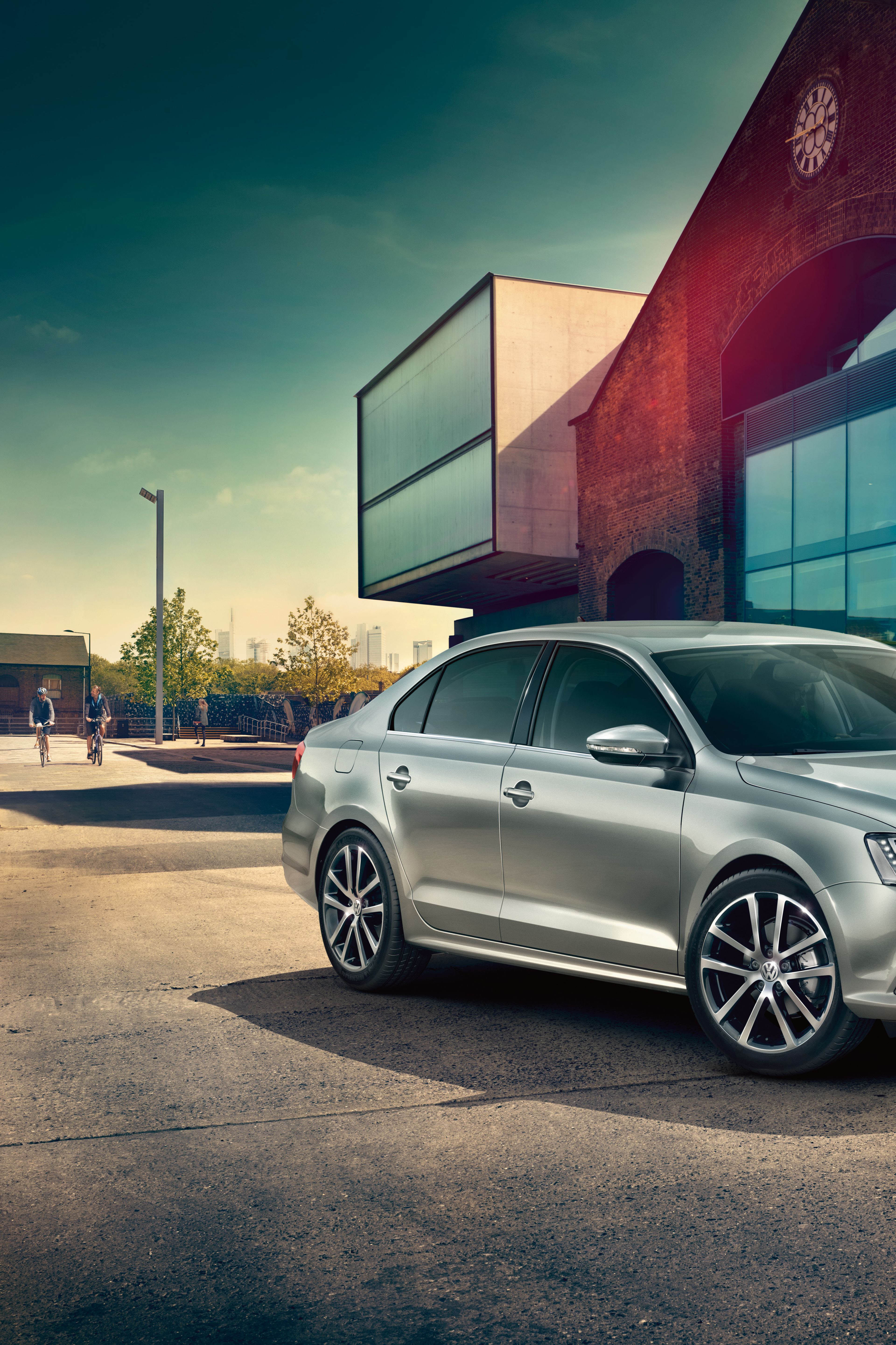 vw jetta srebrna pogled s strani