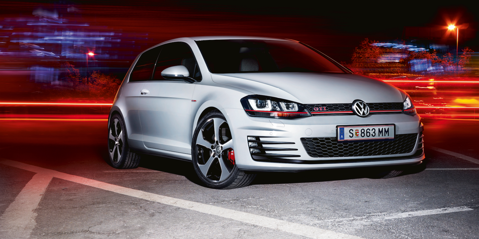 VW Volkswagen Golf 7 GTI bel prikaz od spredaj