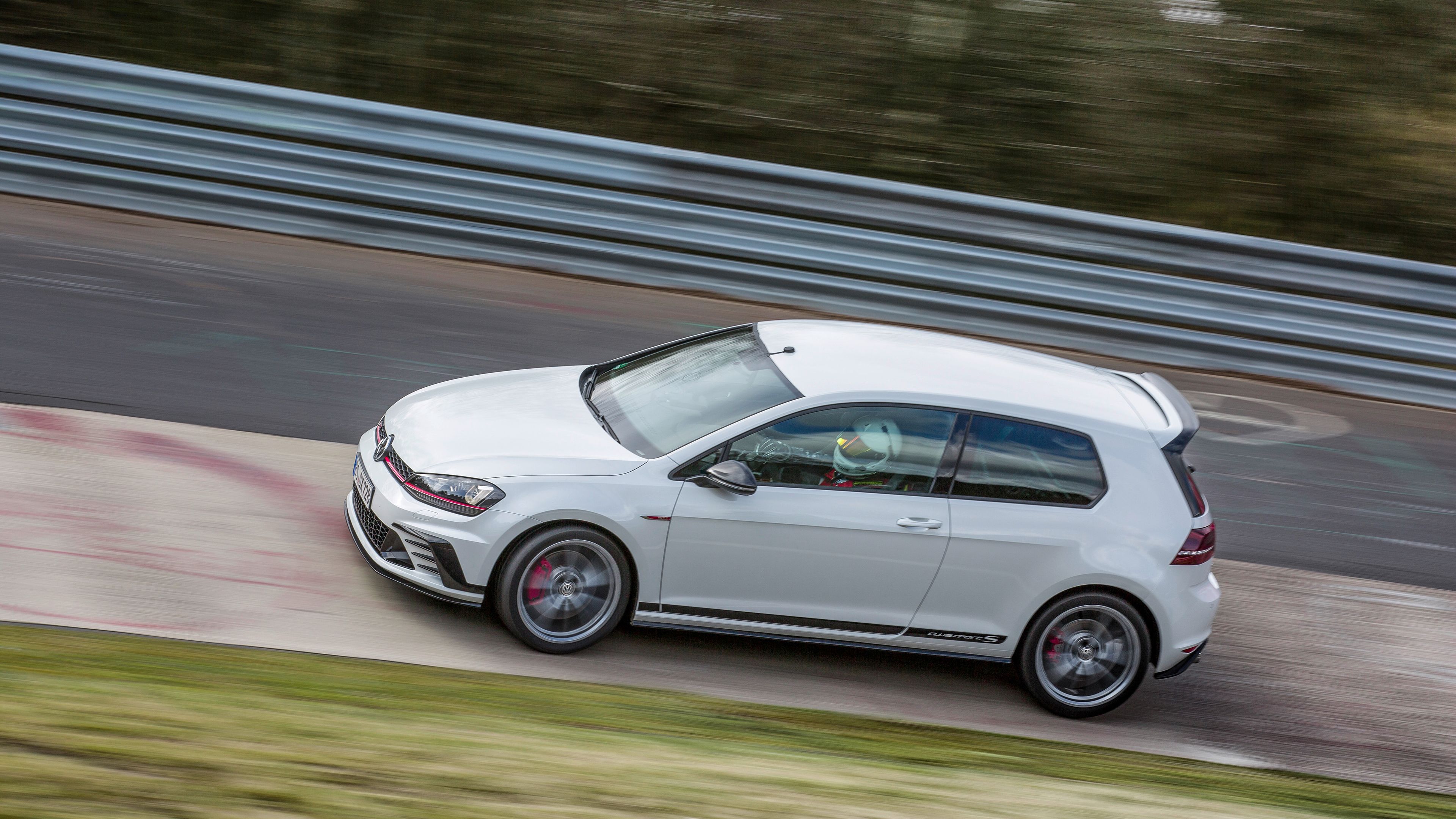 VW Golf GTI Clubsport S bele barve stran