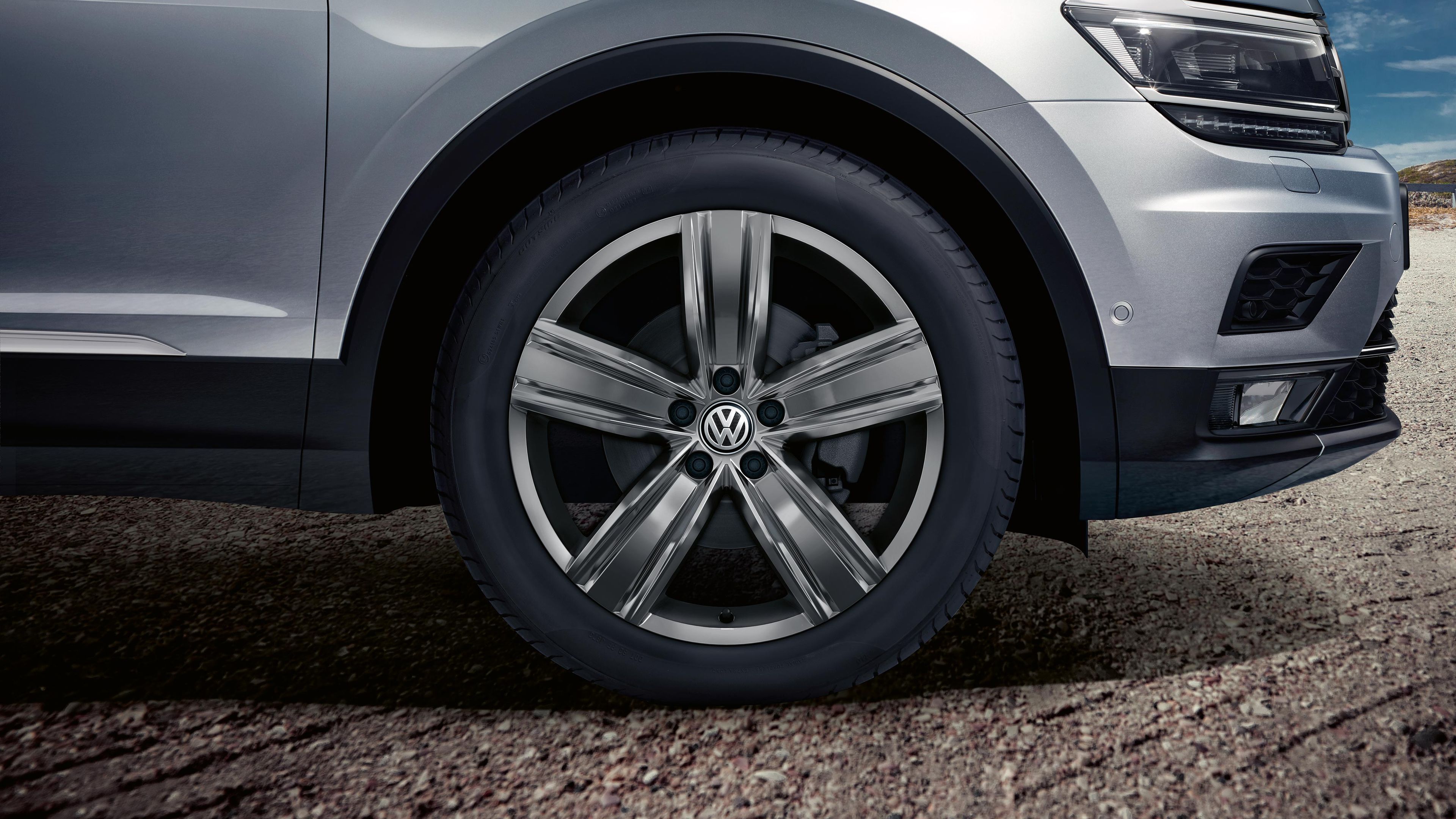 VW Tiguan Allspace oprema platišča in pnevmatike