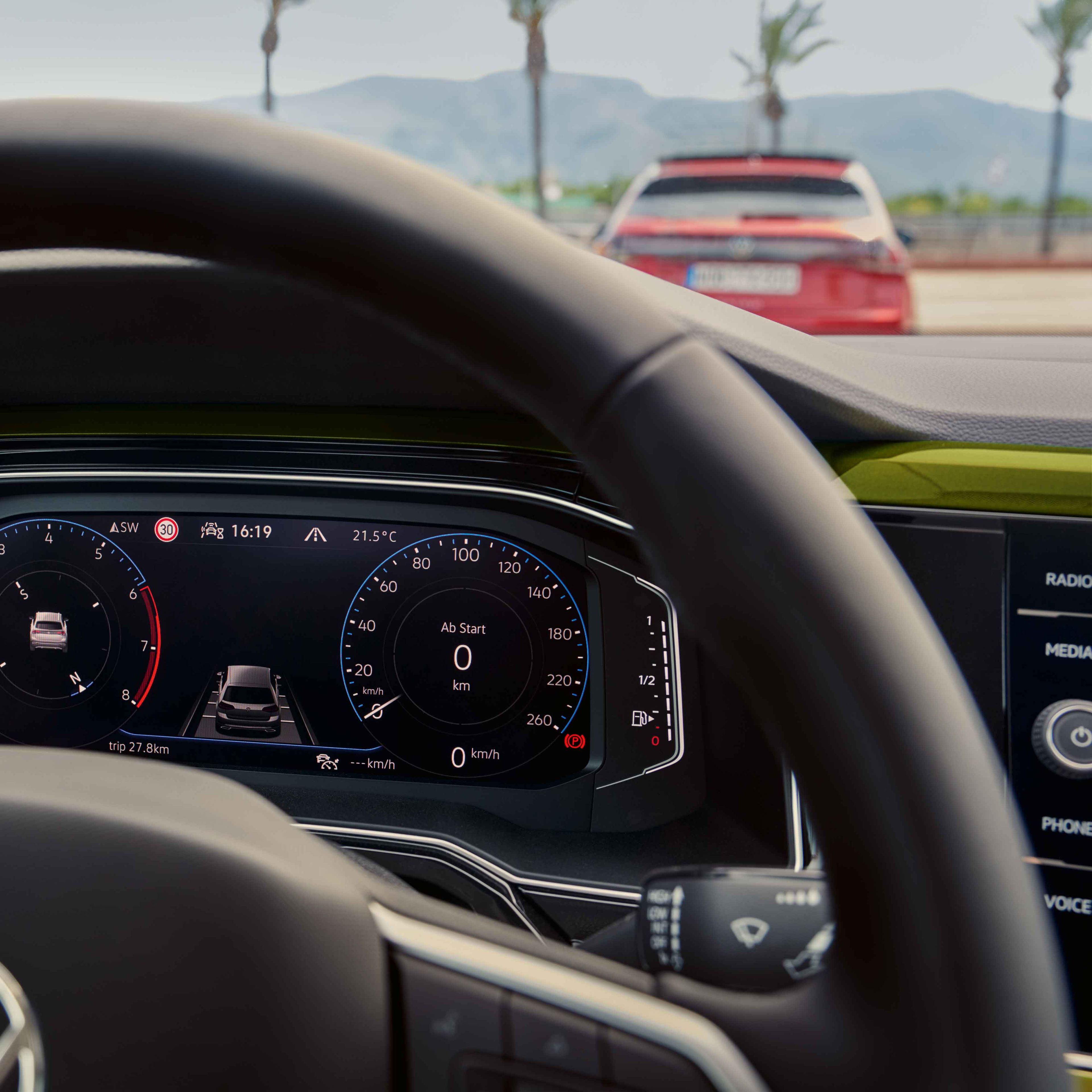 Notranjost modela VW Taigo: detajlni posnetek digitalnega kombiniranega instrumenta