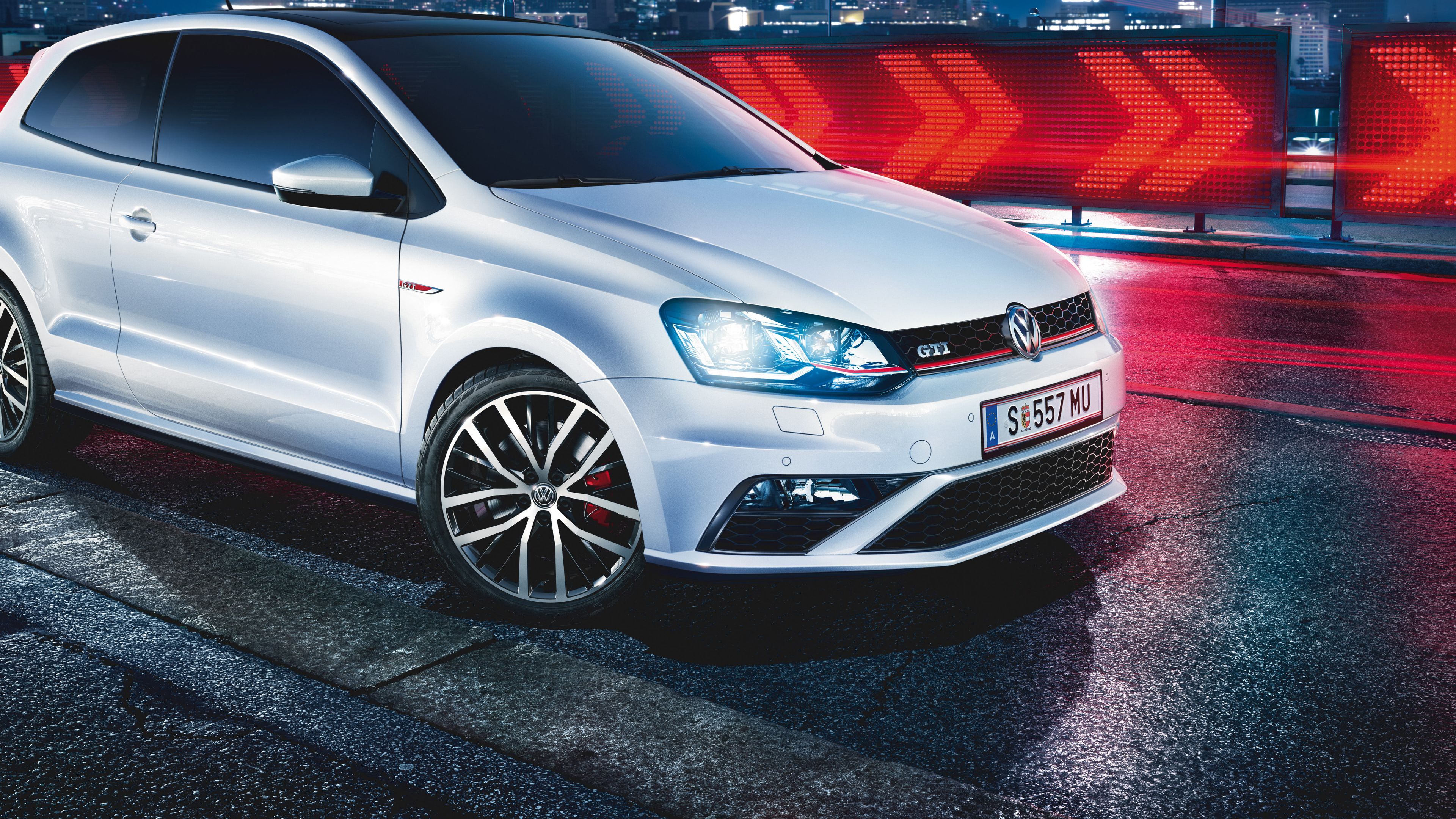 vw volkswagen polo gti stranski pogled bele barve