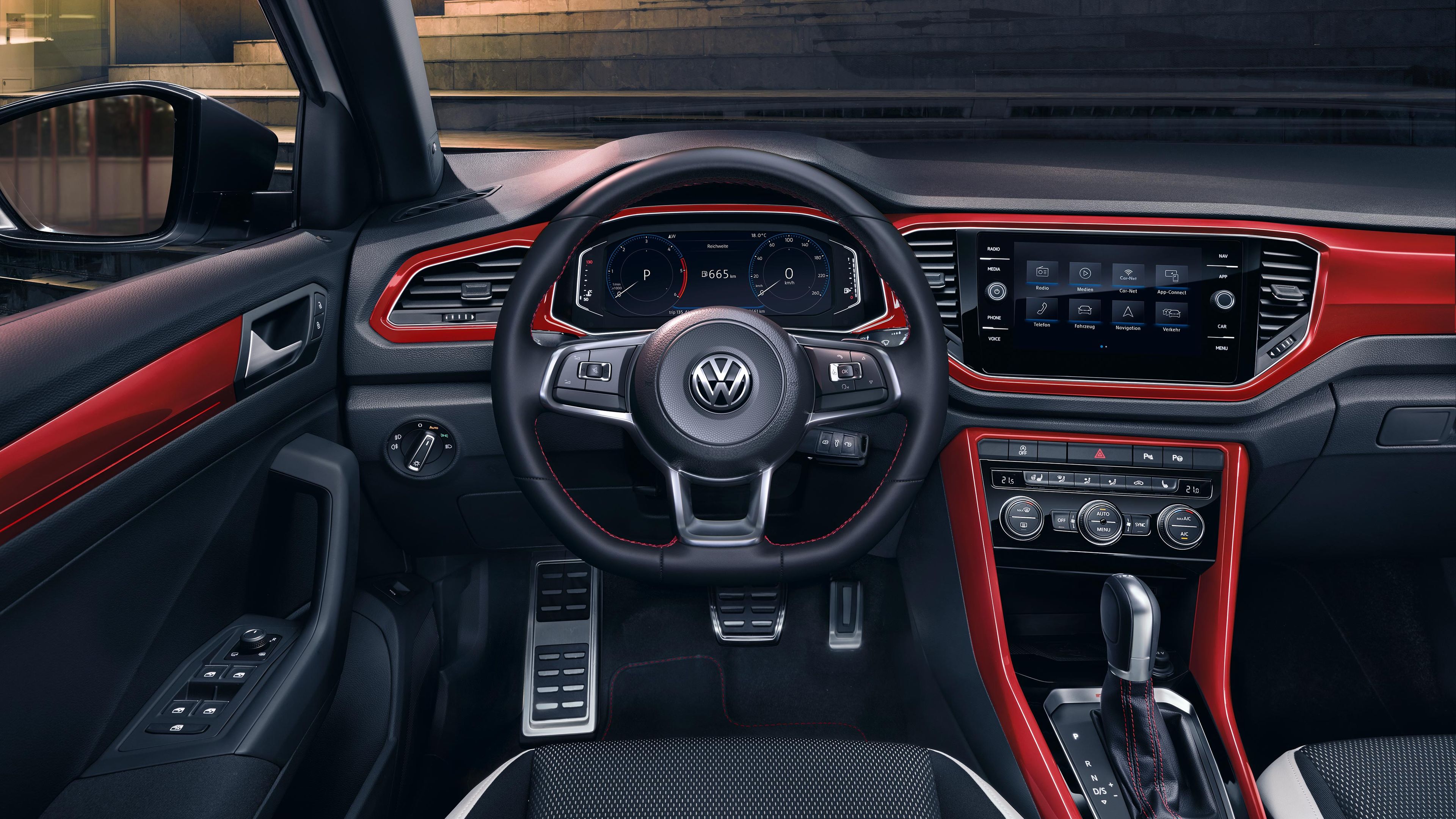 vw volkswagen t-roc sport notranjost rdeča