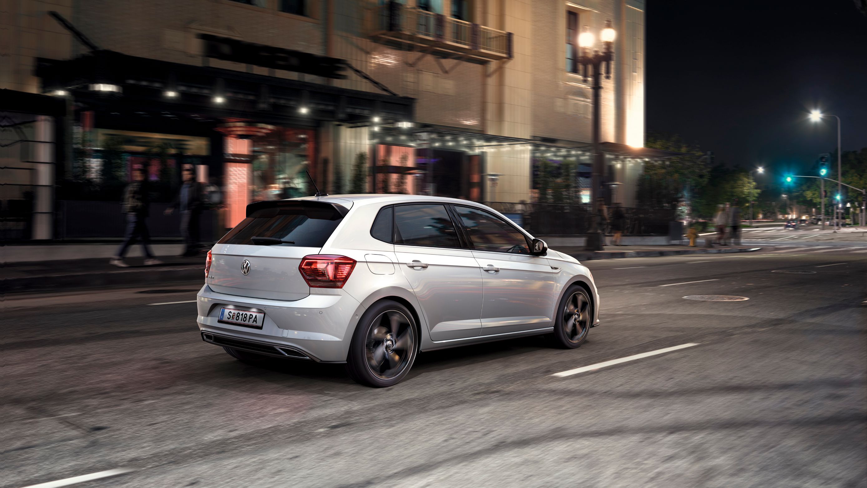 vw volkswagen polo bela mesto zadek
