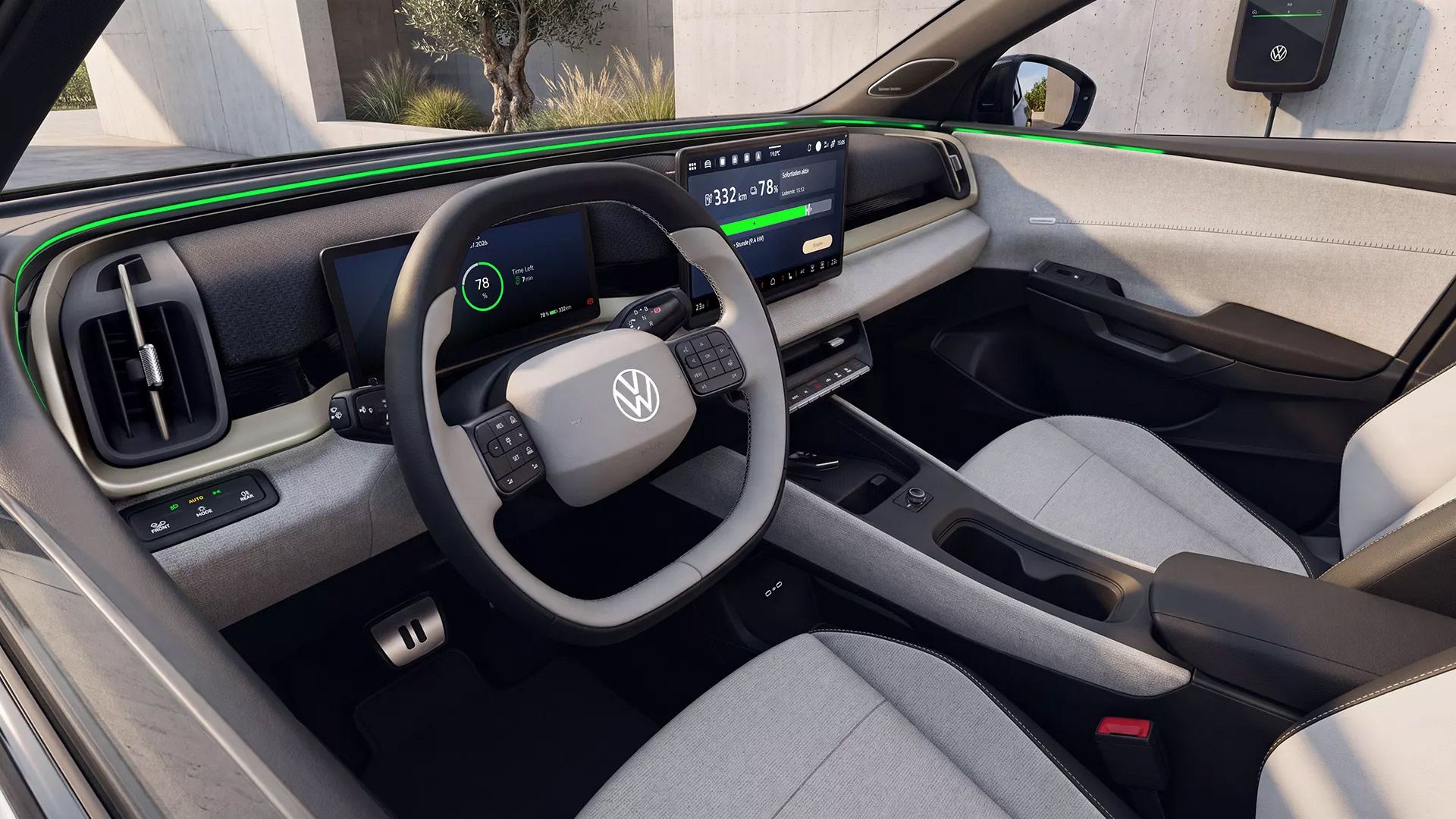 Skozi okno na voznikovi strani je mogoče videti notranjost VW ID. Crossa s funkcijo ID. Light.