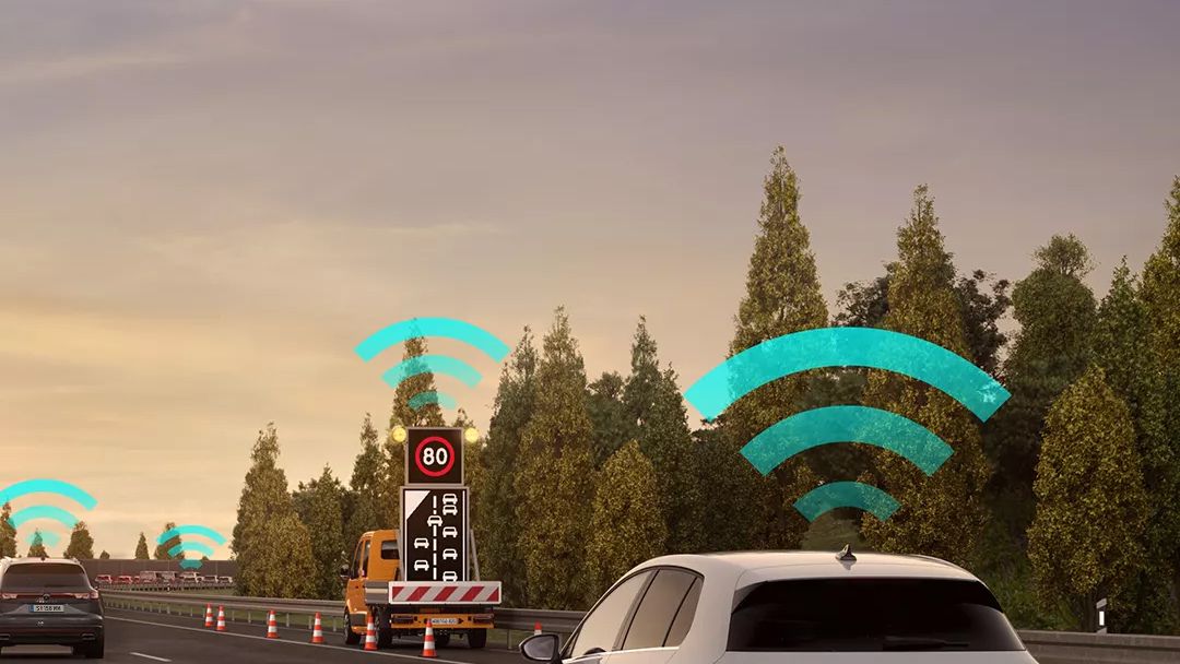 Assistenzsystem "Car2X" im VW Golf