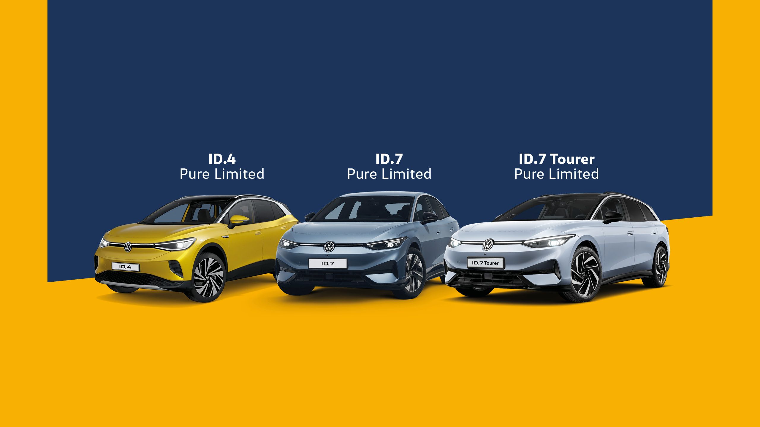 Na sliki so trije avtomobili, razvrščeni od leve proti desni: ID.4 Pure Limited, ID.7 Pro Limited in ID.7 Tourer Pro Limited. Avtomobili so postavljeni na modro-rumenem ozadju.